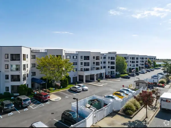 725 Miller Avenue #410, Freeport, NY 11520
