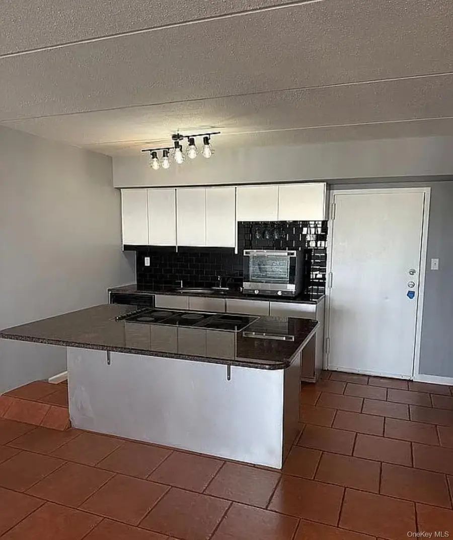 725 Miller Avenue #410, Freeport, NY 11520 - #3