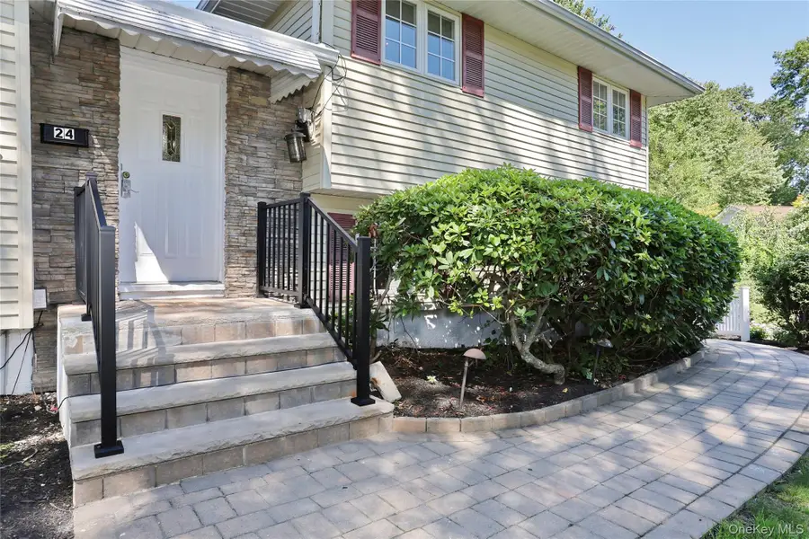 24 Scott Drive, New City, NY 10956 - #3