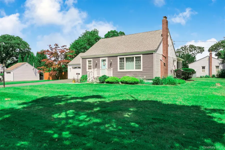 49 Regent Street, Patchogue, NY 11772 - #3