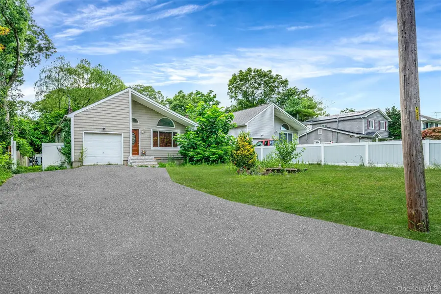 413 Glen Drive, Shirley, NY 11967 - #3