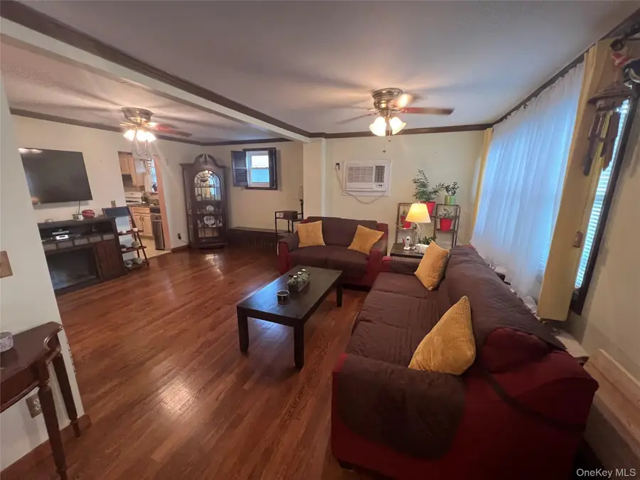 1014 Bonaparte Place, Baldwin, NY 11510 - #2