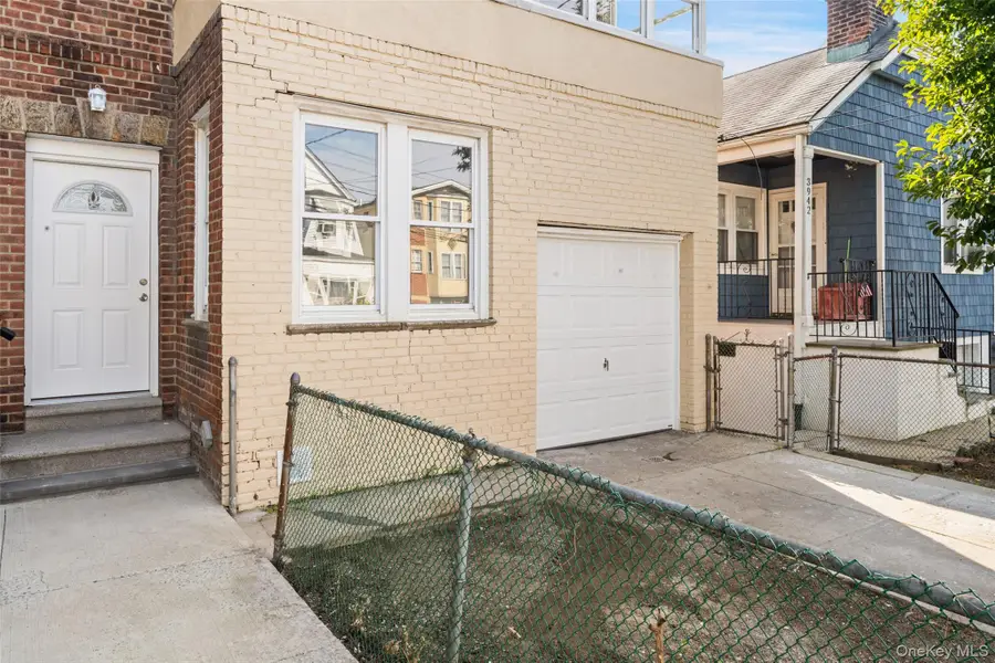 3946 Amundson Avenue, Bronx, NY 10466 - #2