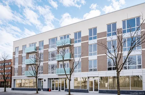 15815 Union Turnpike #402N, Fresh Meadows, NY 11366