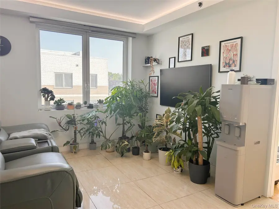 15815 Union Turnpike #402N, Fresh Meadows, NY 11366 - #2
