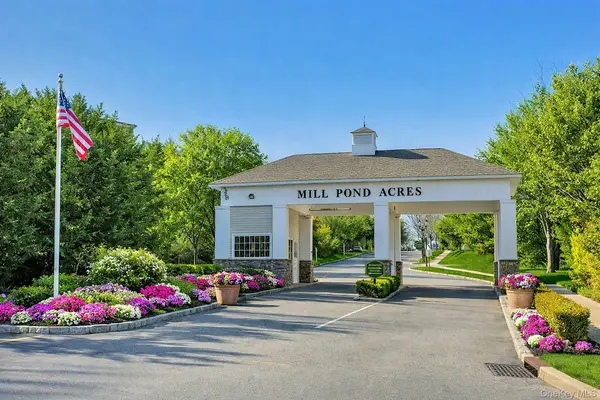 74 Miro Place, Port Washington, NY 11050