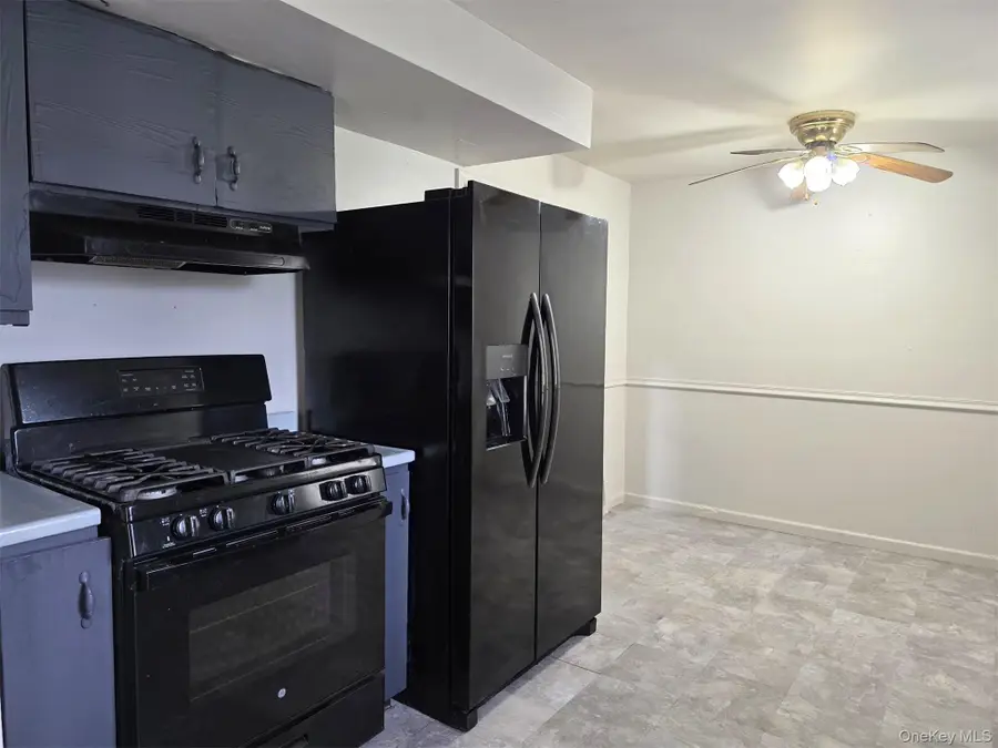 195 Commonwealth Avenue, Middletown, NY 10940 - #2