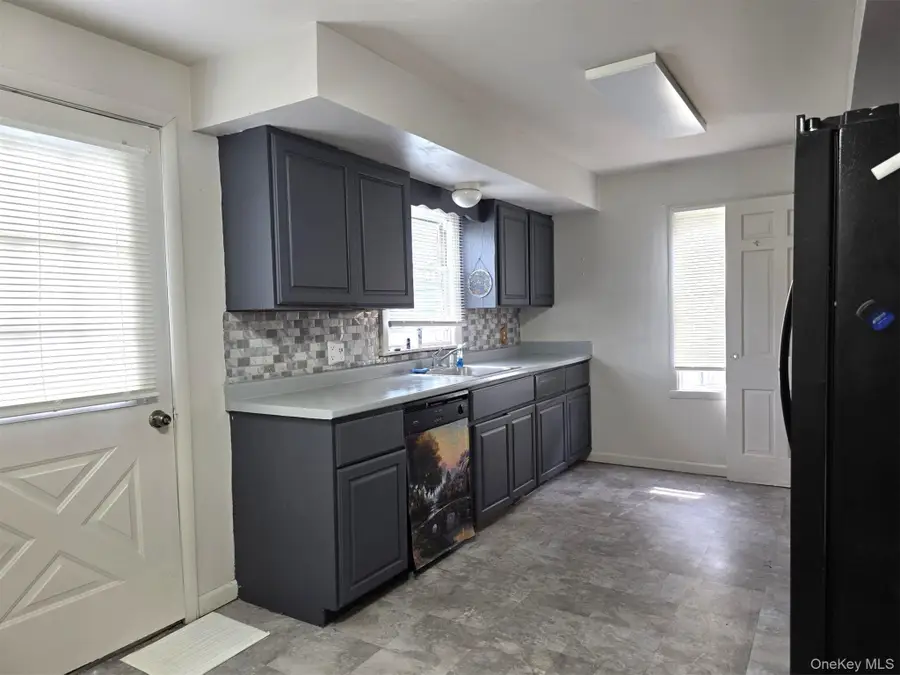 195 Commonwealth Avenue, Middletown, NY 10940 - #3
