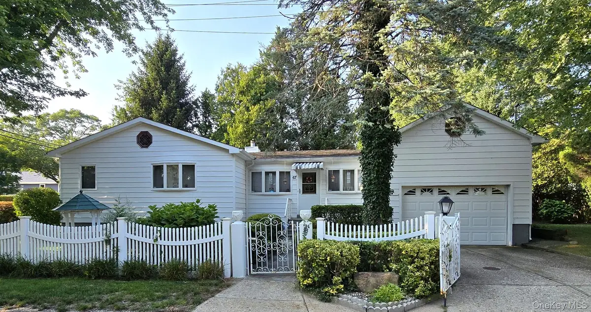 67 King Road, Rocky Point, NY 11778 - #1