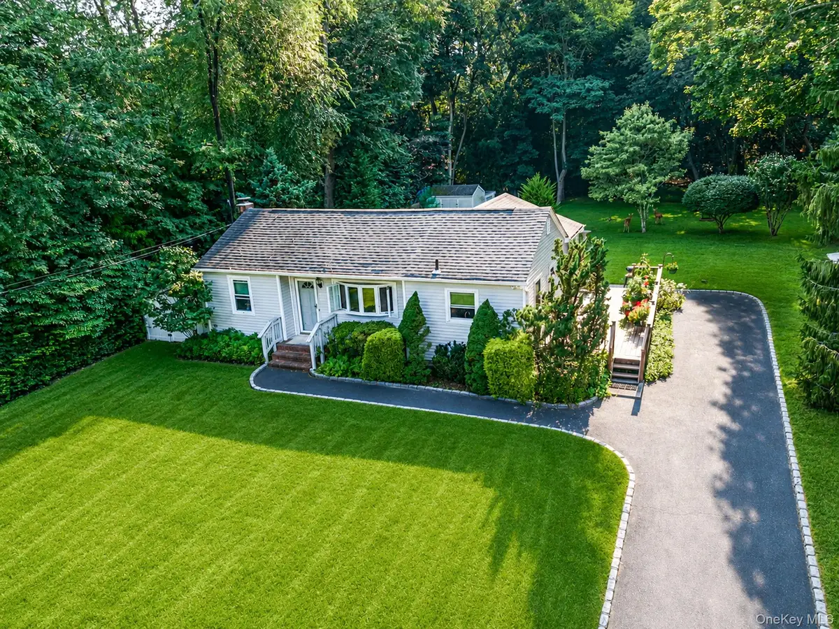 24 Oakcrest Avenue, Middle Island, NY 11953 - #1