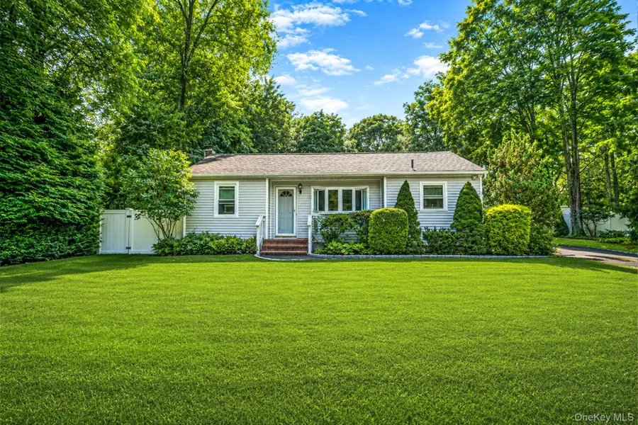 24 Oakcrest Avenue, Middle Island, NY 11953 - #2