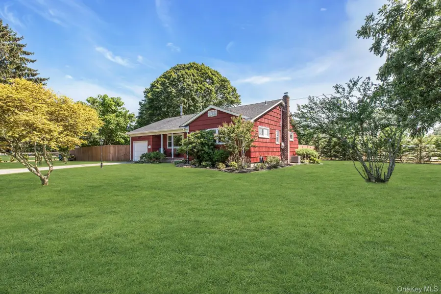 28 Inwood Road, Center Moriches, NY 11934 - #3