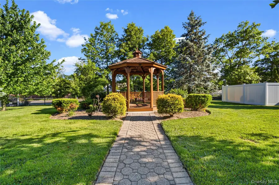 86 Cardinal Lane #2B, Islip, NY 11751 - #2