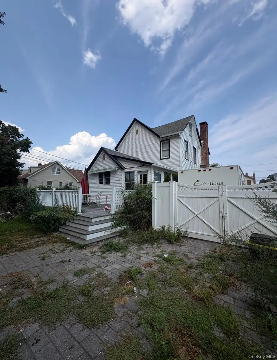38 Jackson Avenue, Bayville, NY 11709 - #2