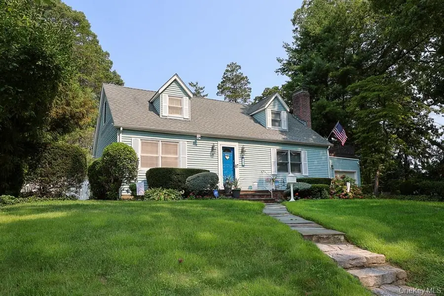40 Plymouth Drive S, Glen Head, NY 11545 - #3
