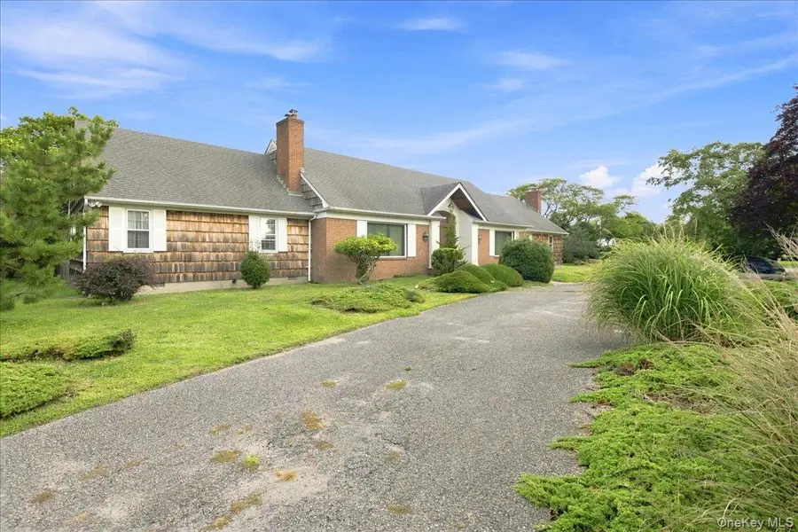 3 The Moor, East Islip, NY 11730 - #2