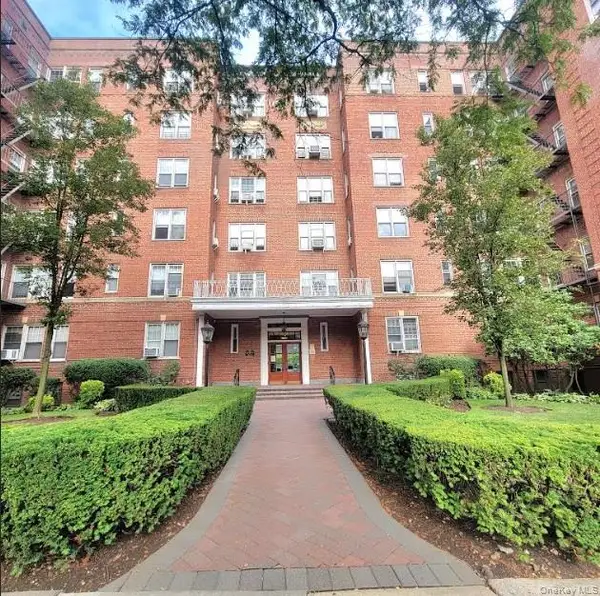 68-37 108th Street #6H, Forest Hills, NY 11375