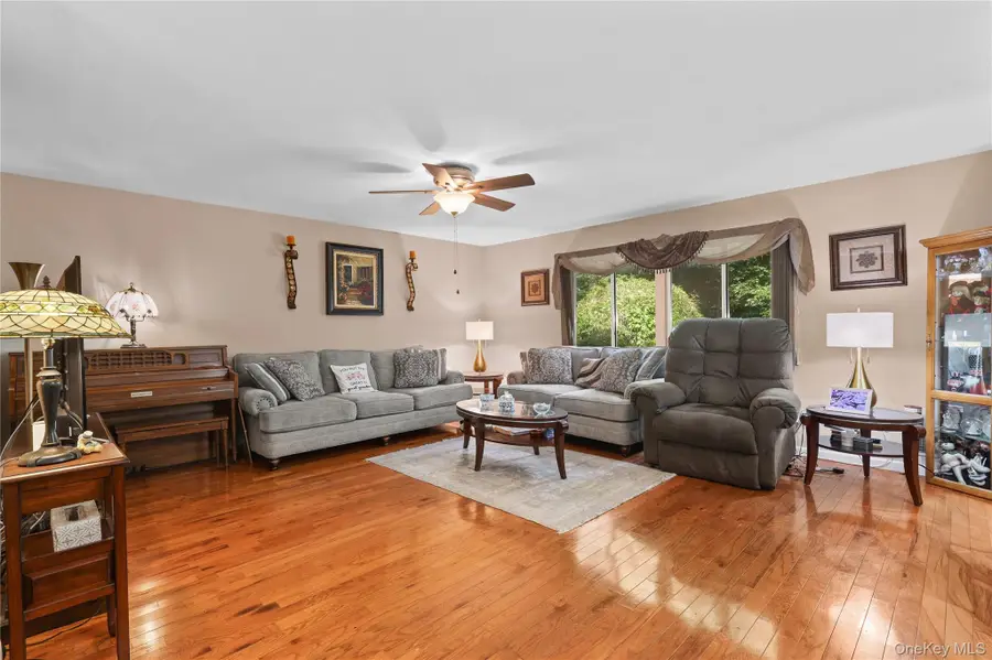 148 Flintlock Way #G, Yorktown Heights, NY 10598 - #3