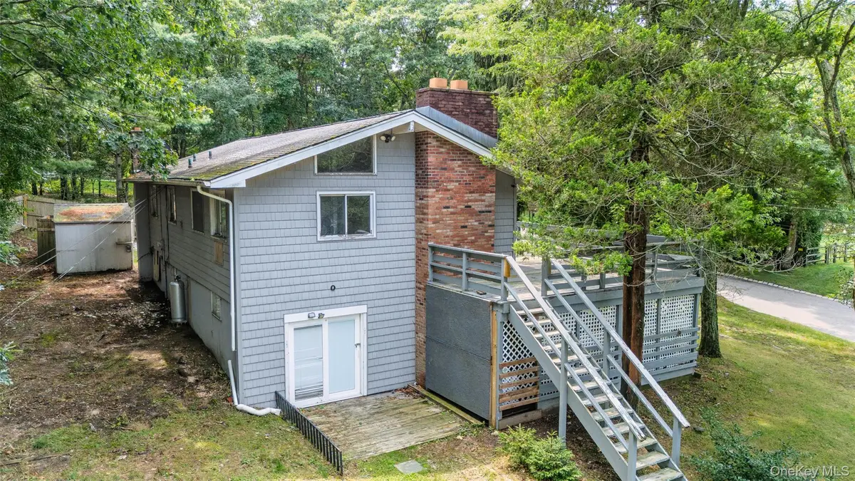142 Fish Cove Road, Southampton, NY 11968 - #1