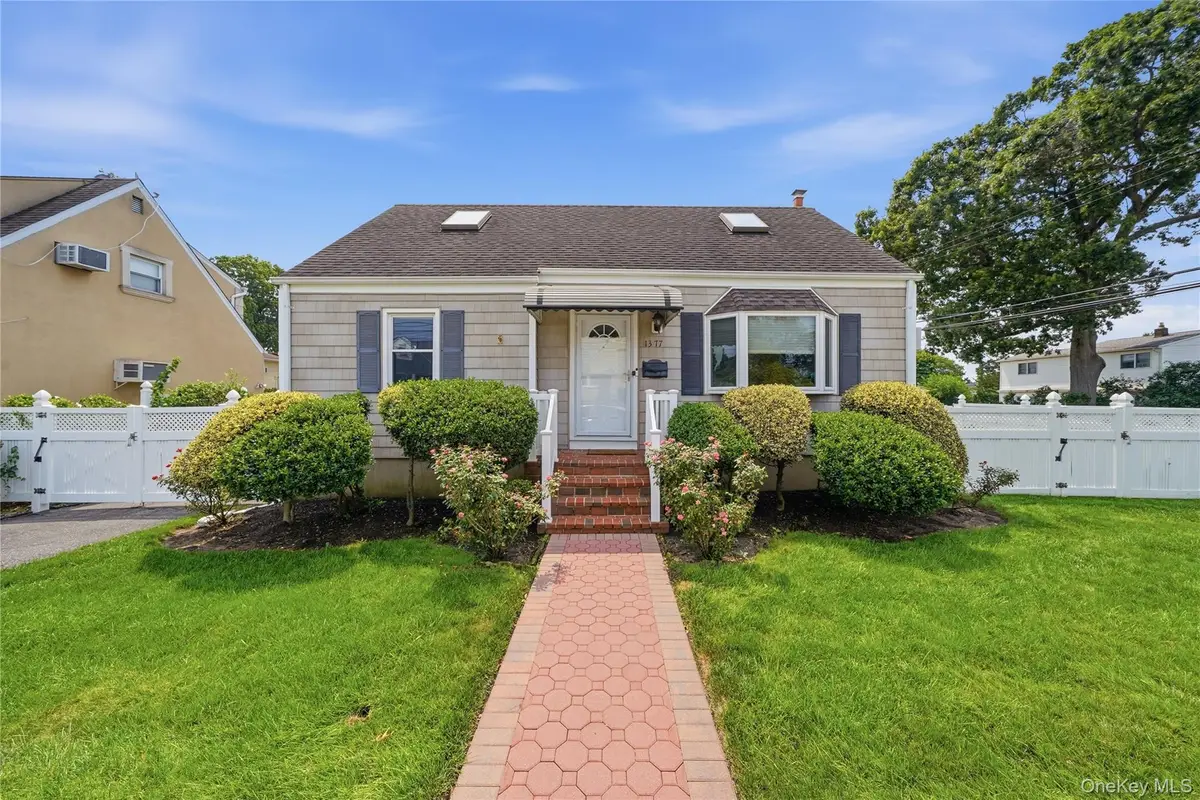 1377 C Street, Elmont, NY 11003 - #1