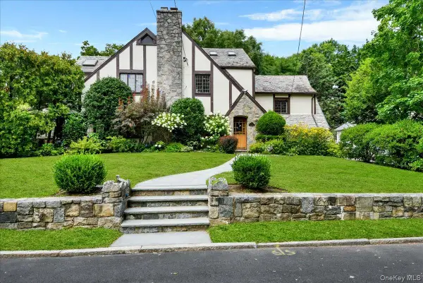 7 Denman Place, Mount Vernon, NY 10552