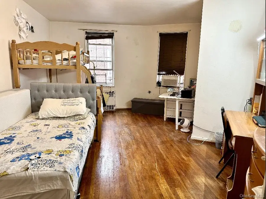 85-04 63rd Drive #6J1, Rego Park, NY 11374 - #3
