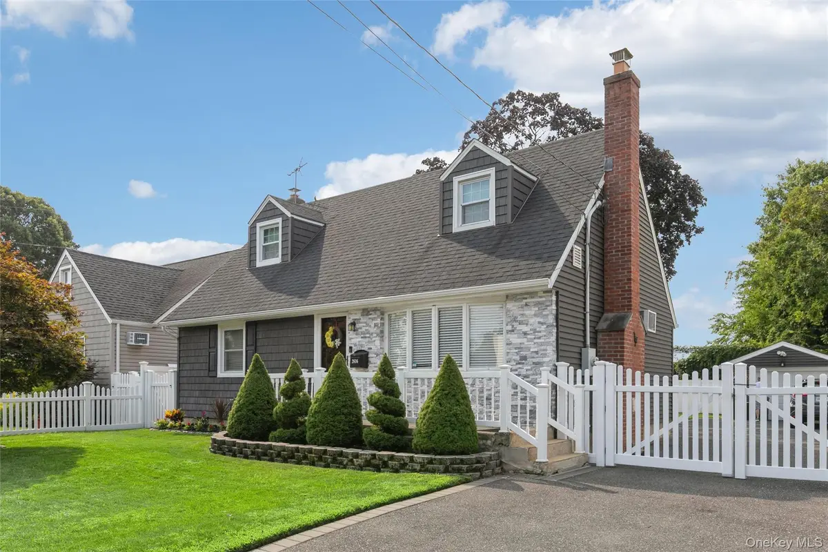 2606 7th Avenue, East Meadow, NY 11554 - #1