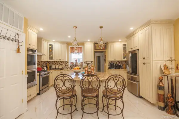 1715 Hering Avenue, Bronx, NY 10461
