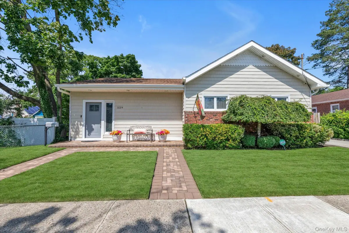 529 Grant Avenue, West Hempstead, NY 11552 - #1