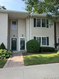 1118 Savoy Drive, Melville, NY 11747