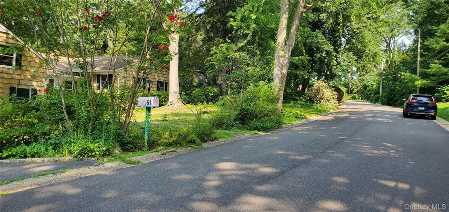 51 The Hemlocks Roslyn Estates, Roslyn Estates, NY 11576 - #3