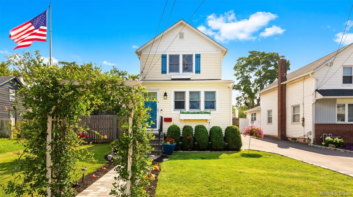 27 Wood Avenue, Patchogue, NY 11772 - #1
