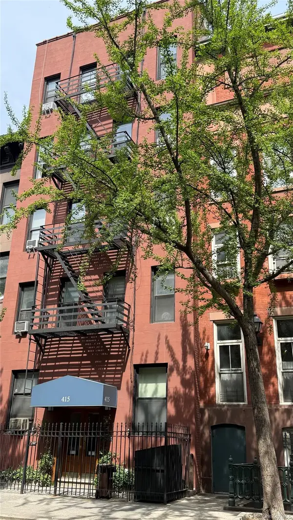 415 W 46 Street #2D, New York (Manhattan), NY 10036