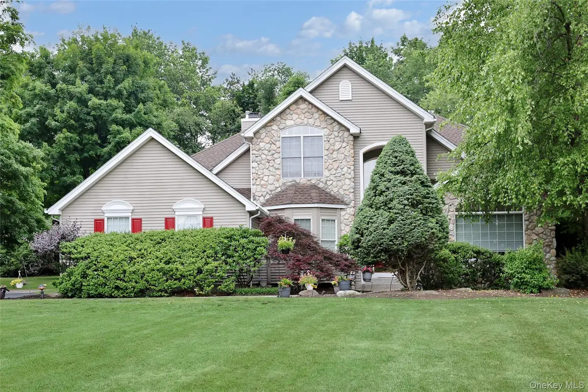 7 Birdie Drive, Suffern, NY 10901 - #1