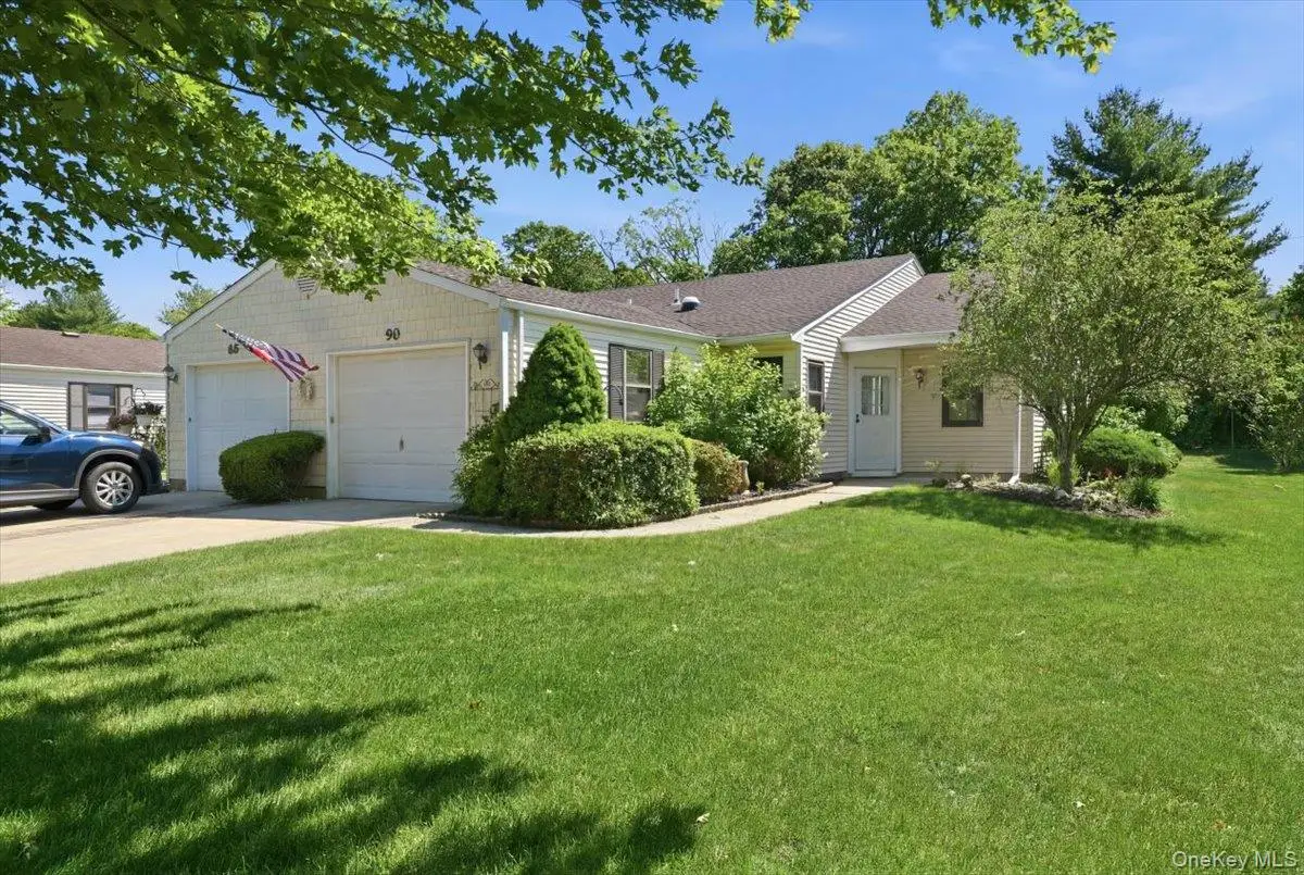 90 Knolls Drive, Stony Brook, NY 11790 - #1