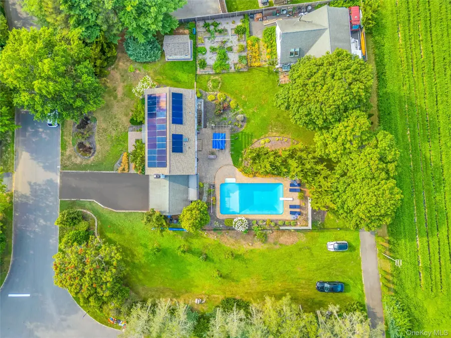 8 High Meadow Lane, Jamesport, NY 11947 - #3