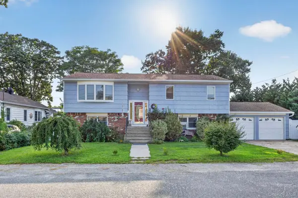 6 17th Street, Bayville, NY 11709