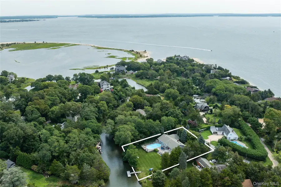 225 Lakeside Drive S, Southold, NY 11971 - #2