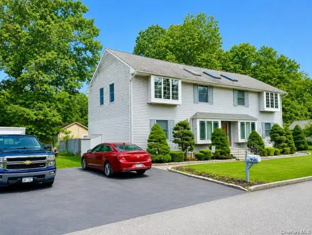 5 Forest Lane, Coram, NY 11727 - #1