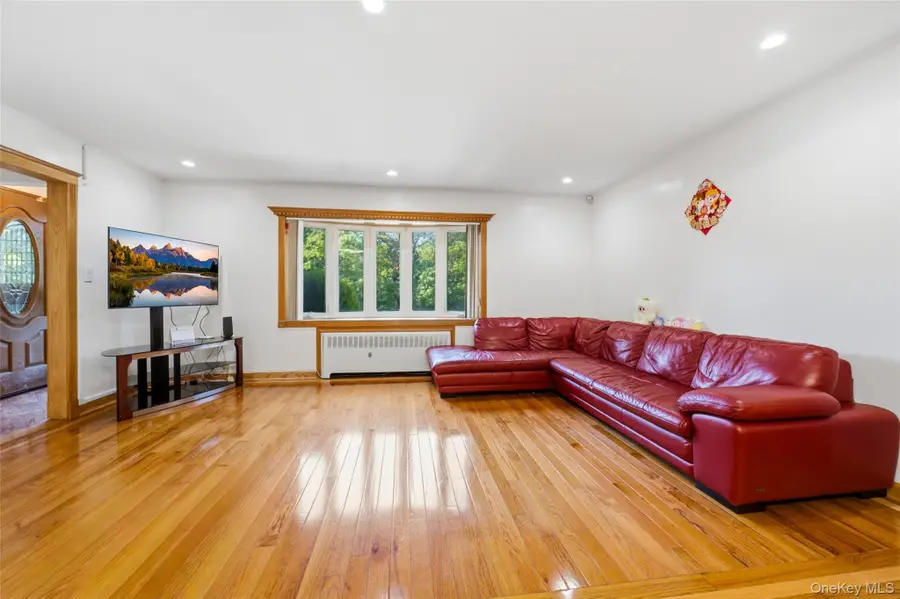 15509 Cross Island Parkway, Whitestone, NY 11357 - #2