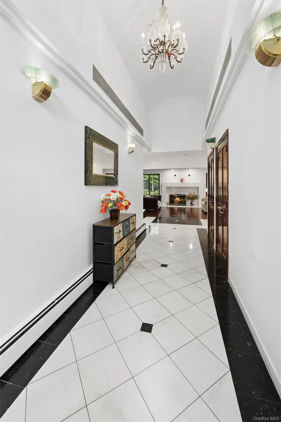 1 Engineers Road, Roslyn, NY 11576 - #3