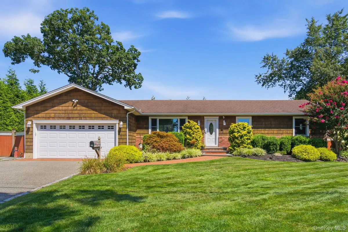 215 Walker Street, West Babylon, NY 11704 - #1