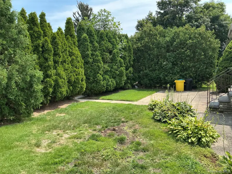 55 Surrey Lane, Plainview, NY 11803 - #2