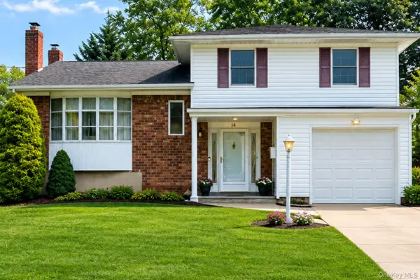14 Poppy Drive, Massapequa Park, NY 11762