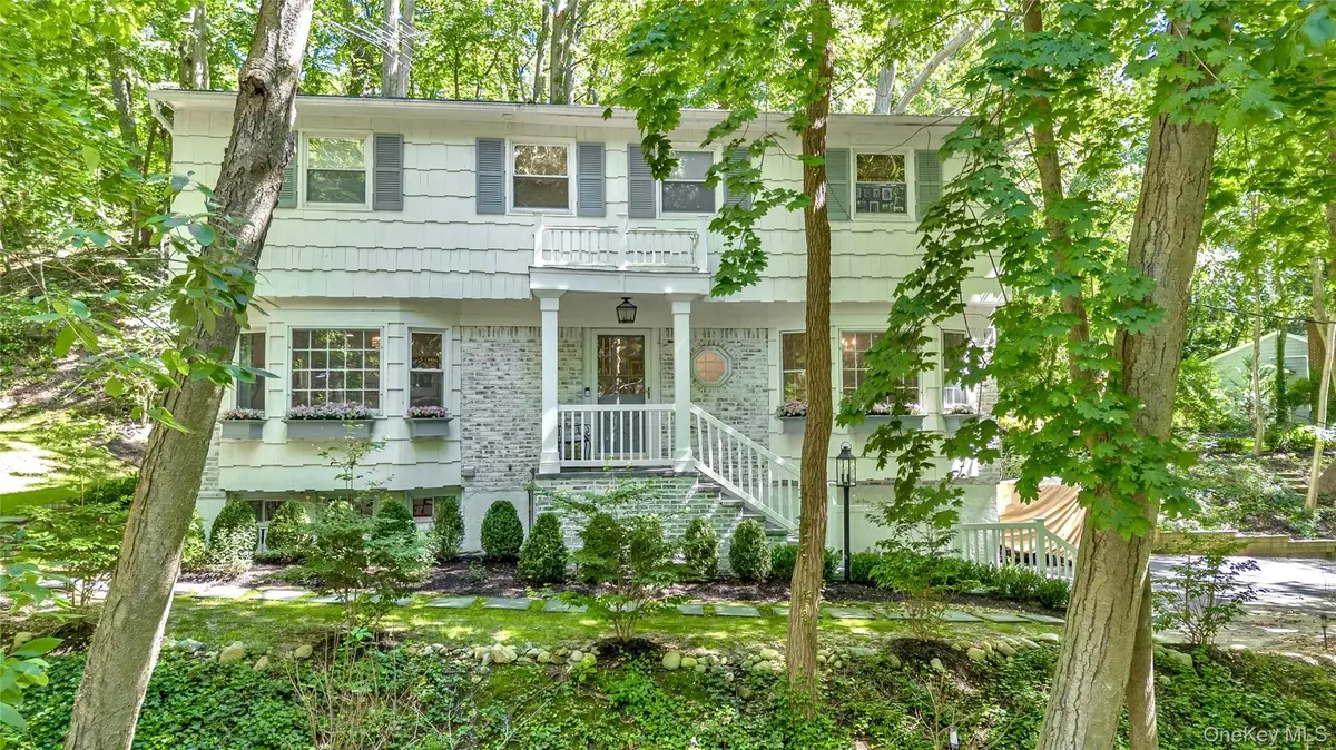 107 Fleets Cove Road, Huntington, NY 11743 - #1