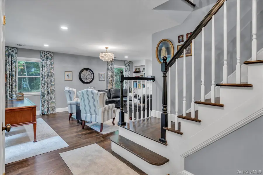 107 Fleets Cove Road, Huntington, NY 11743 - #2