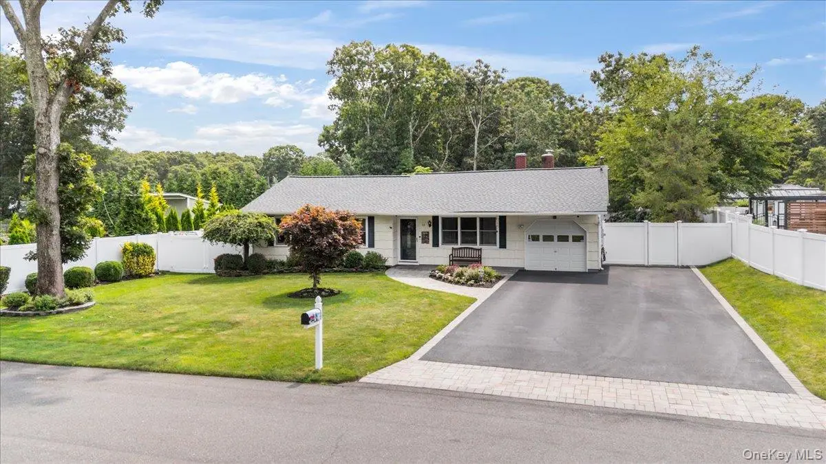 84 Stratler Drive, Shirley, NY 11967 - #1