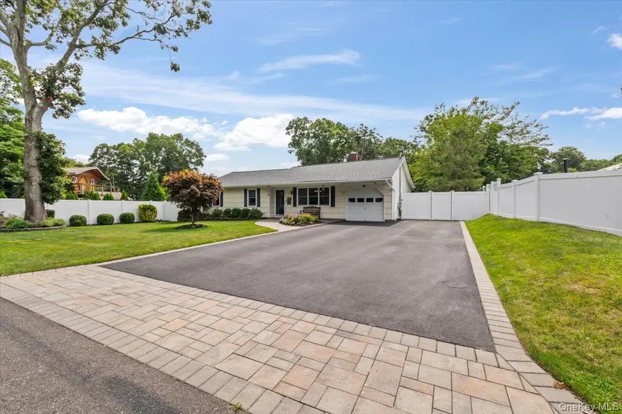 84 Stratler Drive, Shirley, NY 11967 - #2