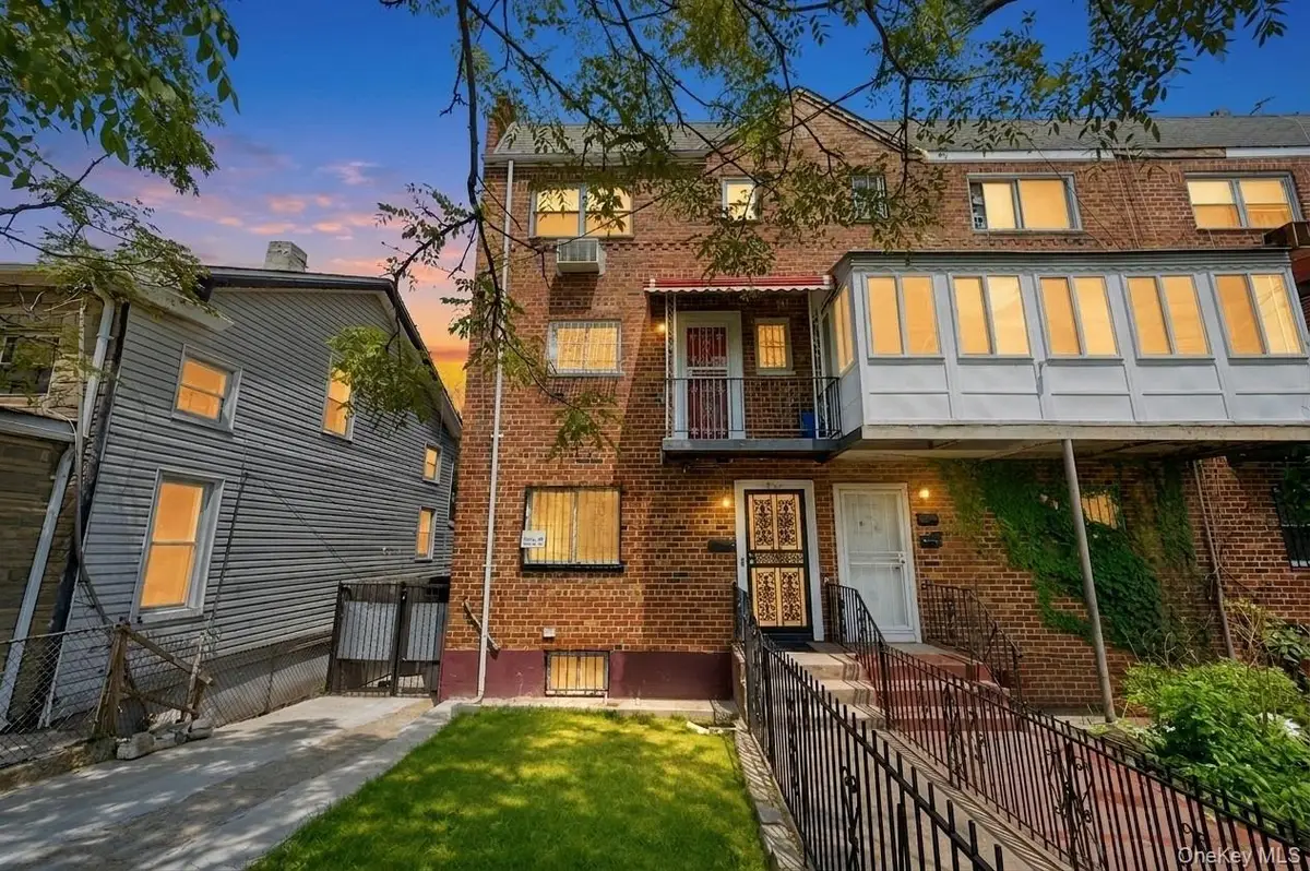 709 Ashford Street, Brooklyn, NY 11207 - #1