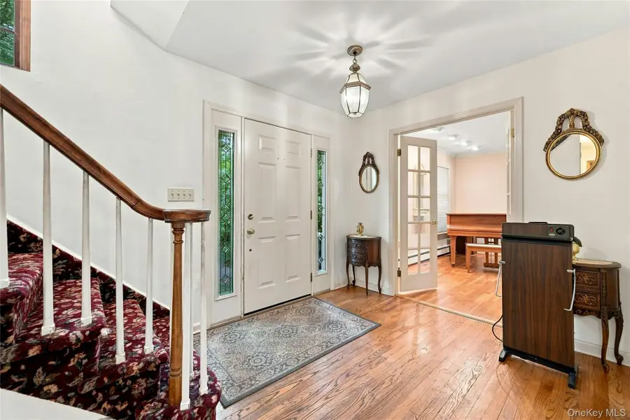 31 Sands Lane, Port Jefferson, NY 11777 - #3